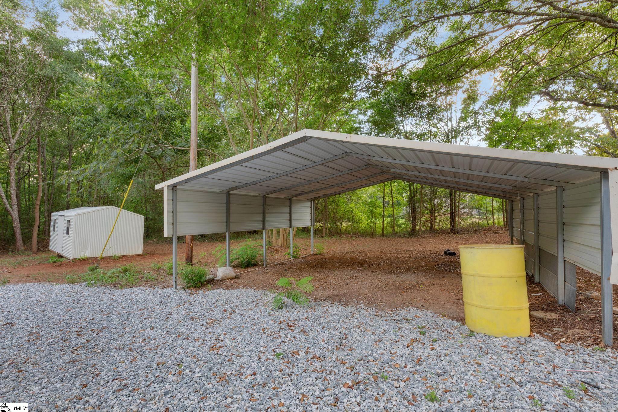 20 W Carver Street
