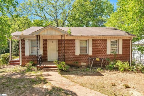Photo of 8 Shepard Drive, Greenville, SC 29609 (MLS # 1588543)