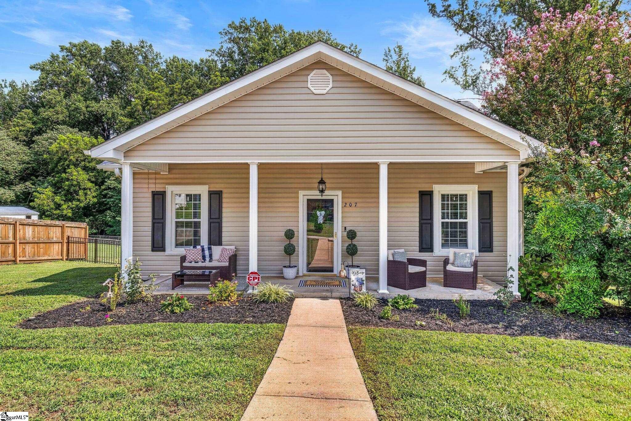 207 Woodside Circle, Simpsonville, SC, 29681
