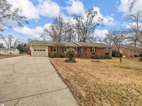 Photo of 110 Ridgeway Road, Spartanburg, SC 29301 (MLS # 1583967)