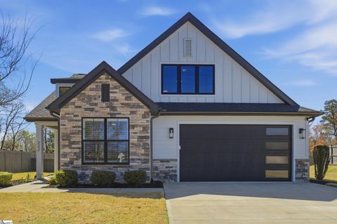 Photo of 222 Horse Tack Trail, Mauldin, SC 29662 (MLS # 1584716)
