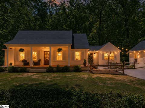 Photo of 125 Turner Circle, Greenville, SC 29609 (MLS # 1599243)