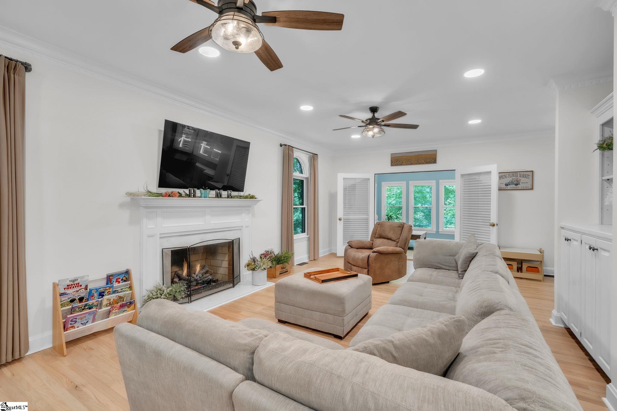 203 Shefwood Drive, Easley, SC Home for Sale 2 203 Shefwood Drive