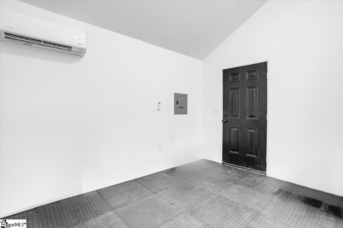 Greenville, South Carolina 29609, United States, 3 Bedrooms Bedrooms, ,2 BathroomsBathrooms,Residential,Active,155791