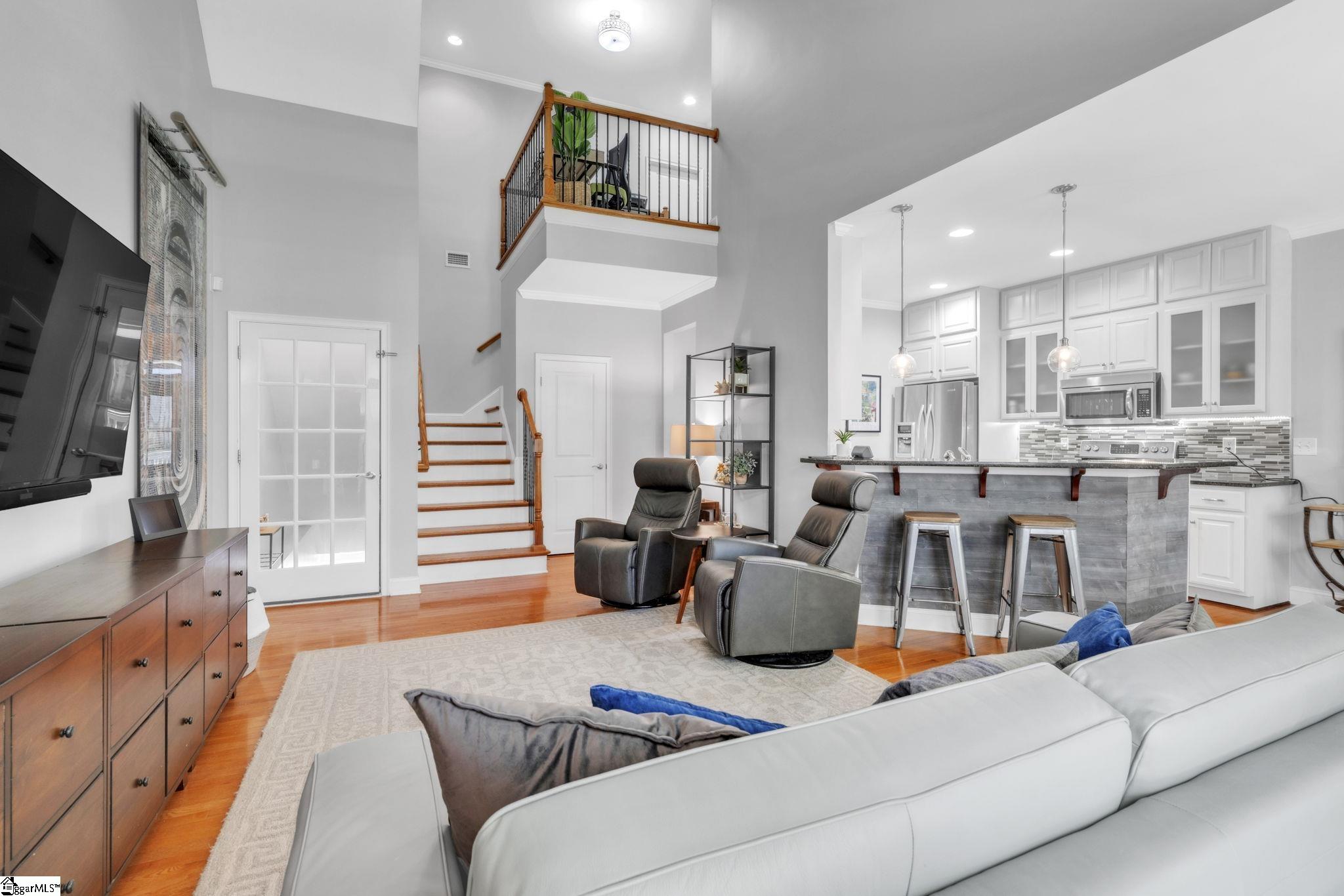 1 Edge Court Unit B