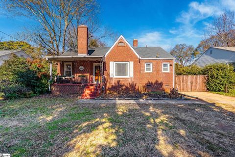 Photo of 309 E Blue Ridge Drive, Greenville, SC 29609 (MLS # 1577299)