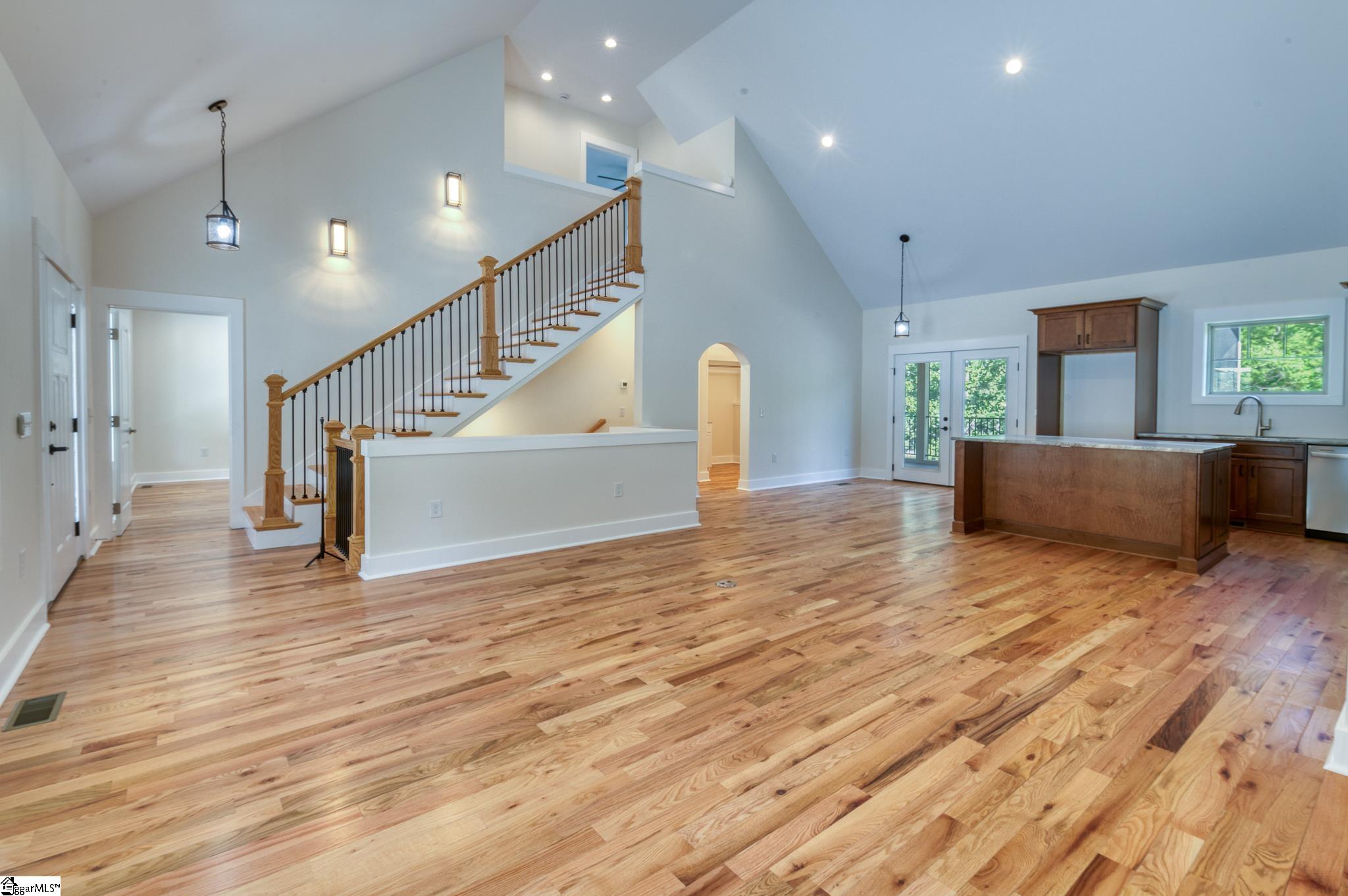 Seneca, South Carolina, 29672, United States, 3 Bedrooms Bedrooms, ,4 BathroomsBathrooms,Residential,Active,2006951