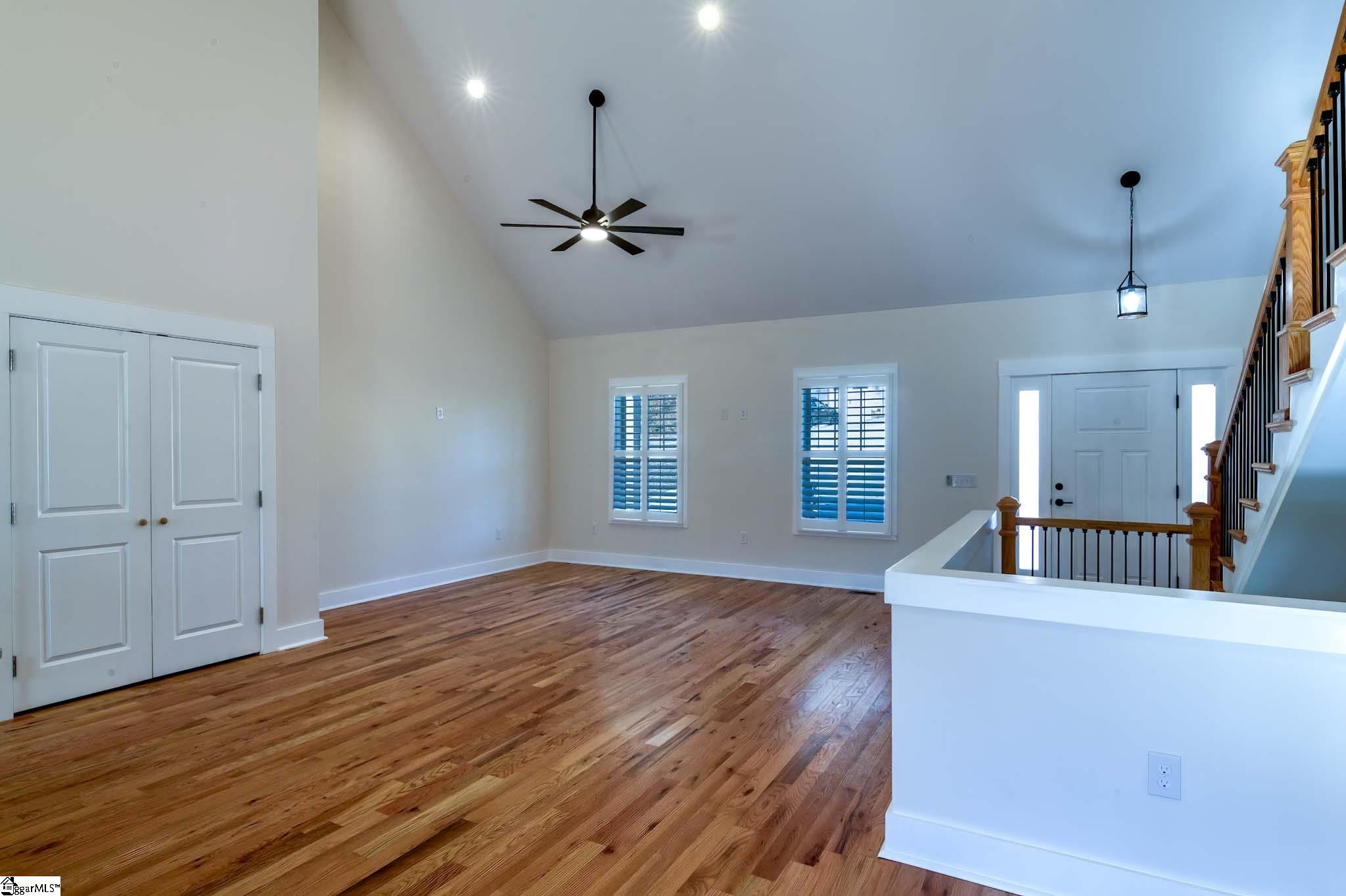 Seneca, South Carolina, 29672, United States, 3 Bedrooms Bedrooms, ,4 BathroomsBathrooms,Residential,Active,2006951