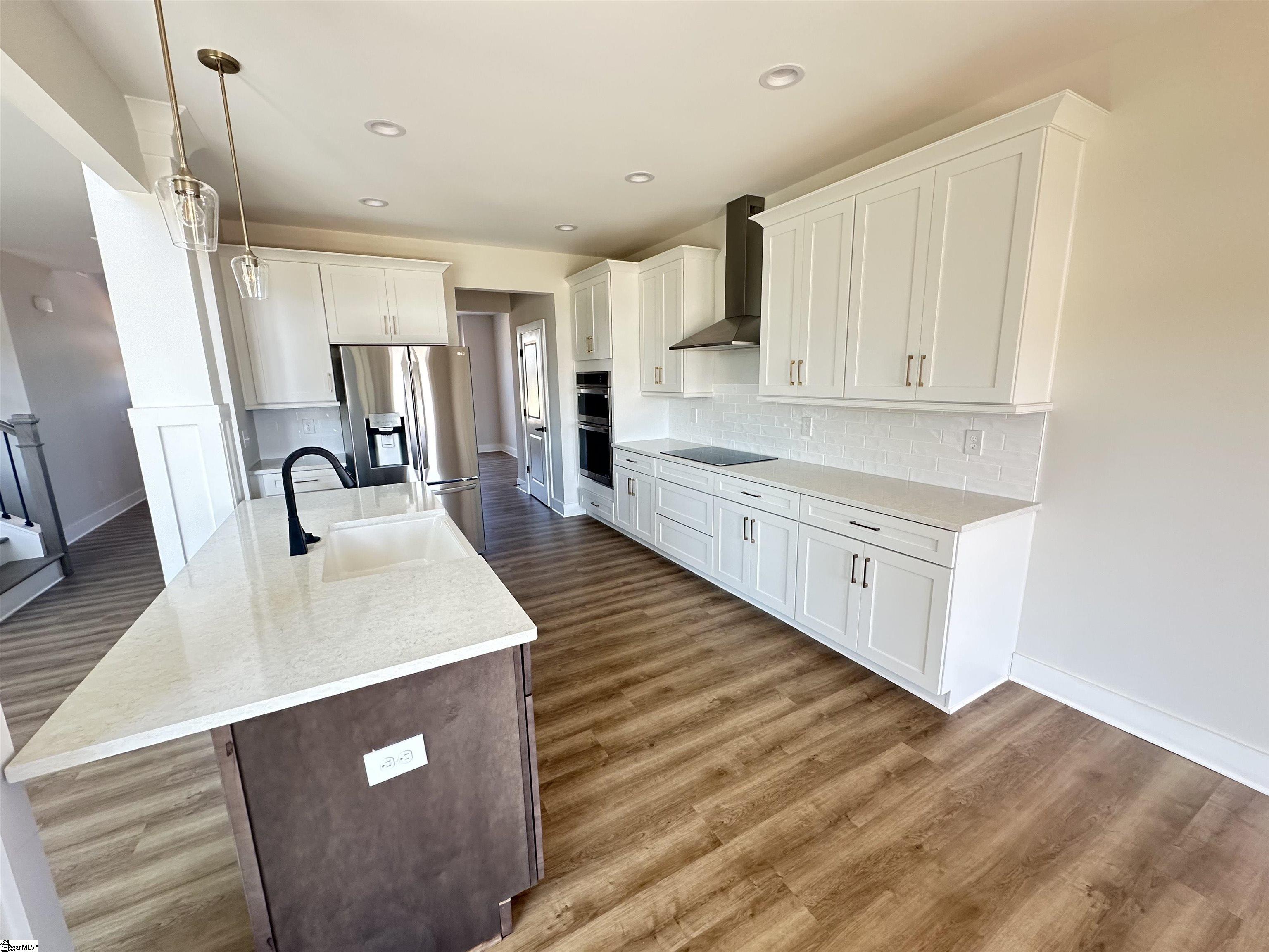706 Forbury Way