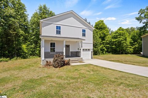 Photo of 658 Duncan Station Drive, Duncan, SC 29334 (MLS # 1589976)