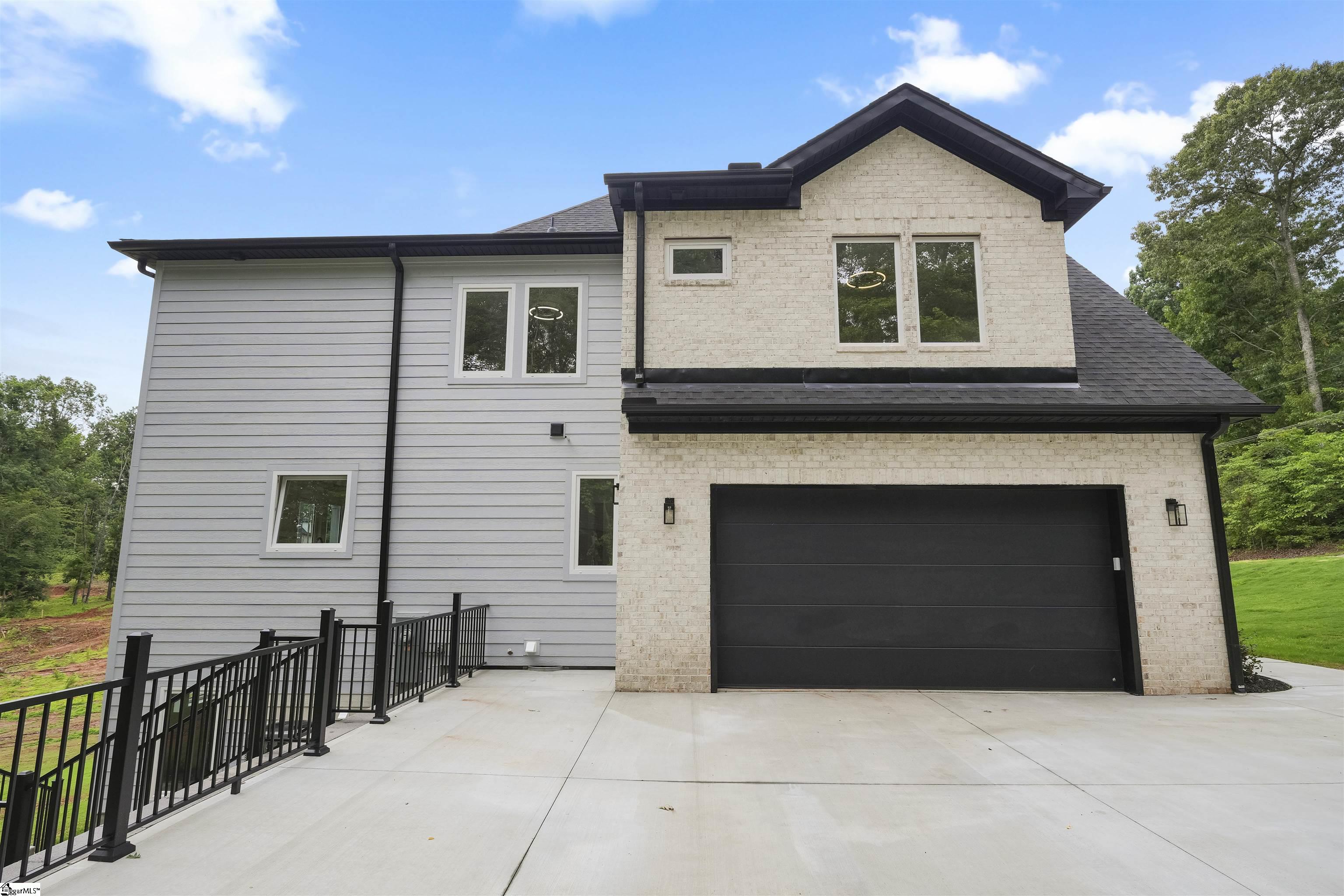 1026 Lakewood Drive