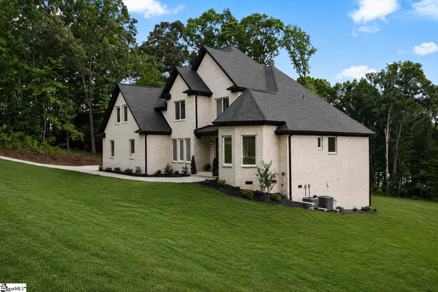 1026 Lakewood Drive