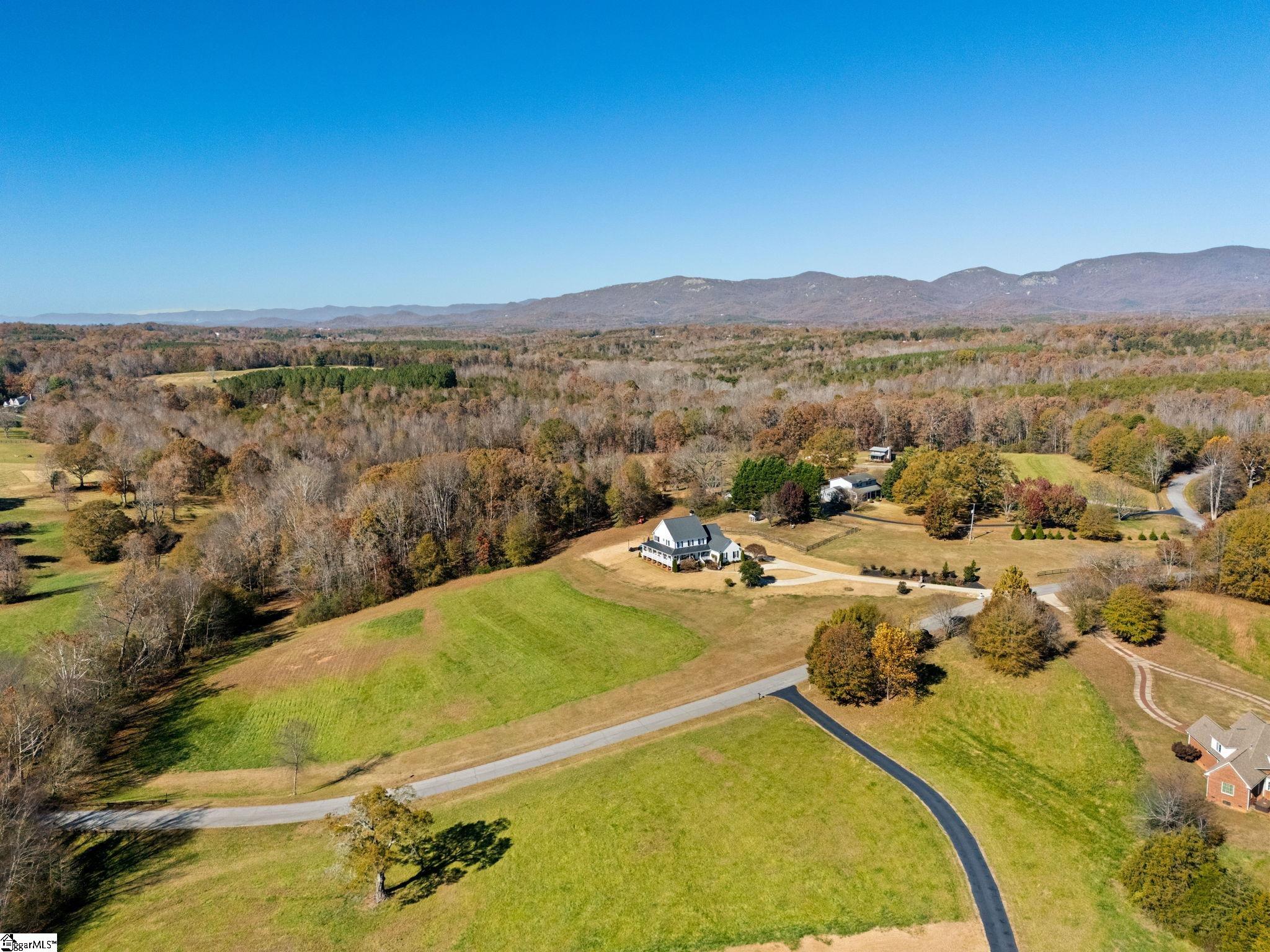 904 Laurelwood Way