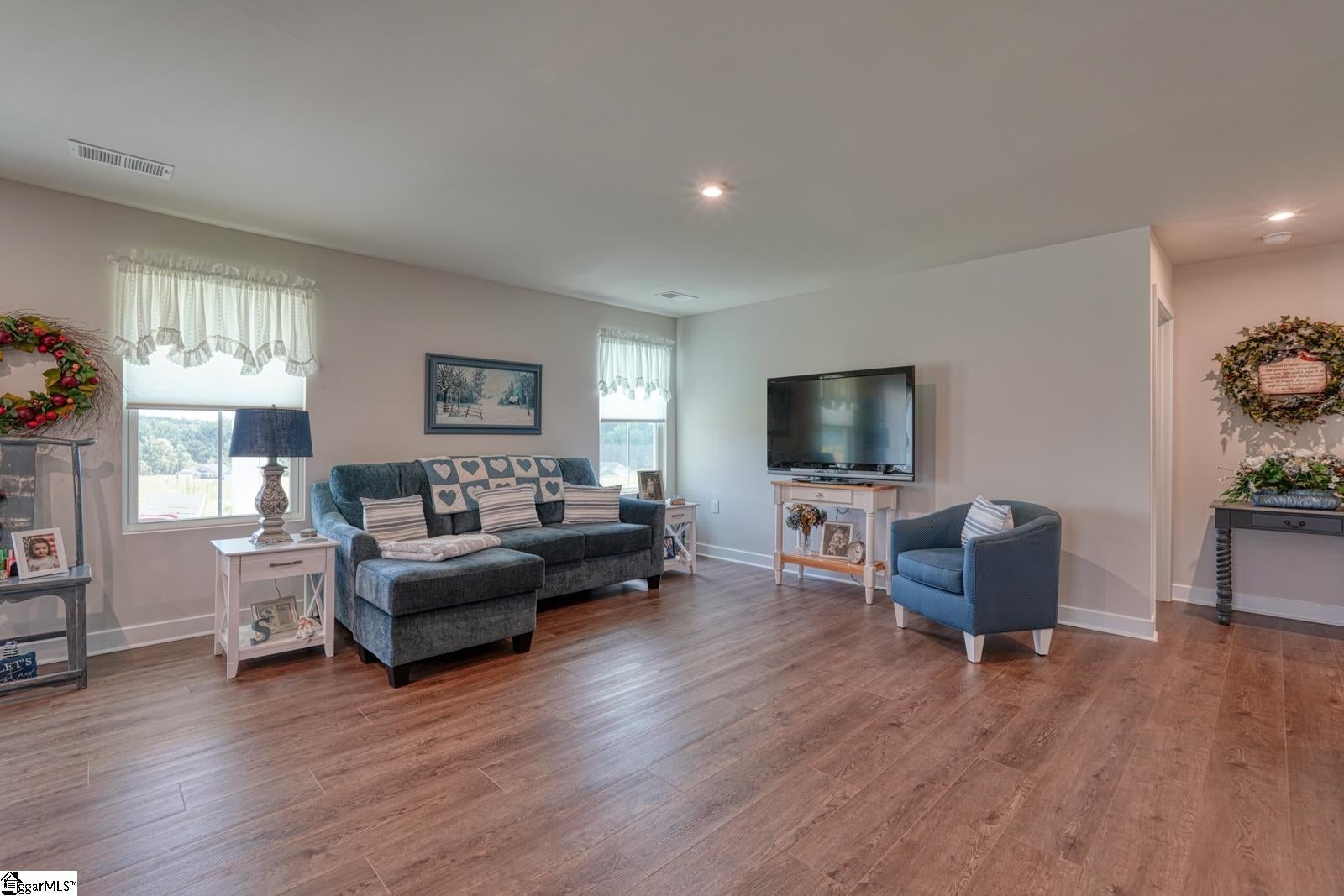 868 Meadowbrook Road