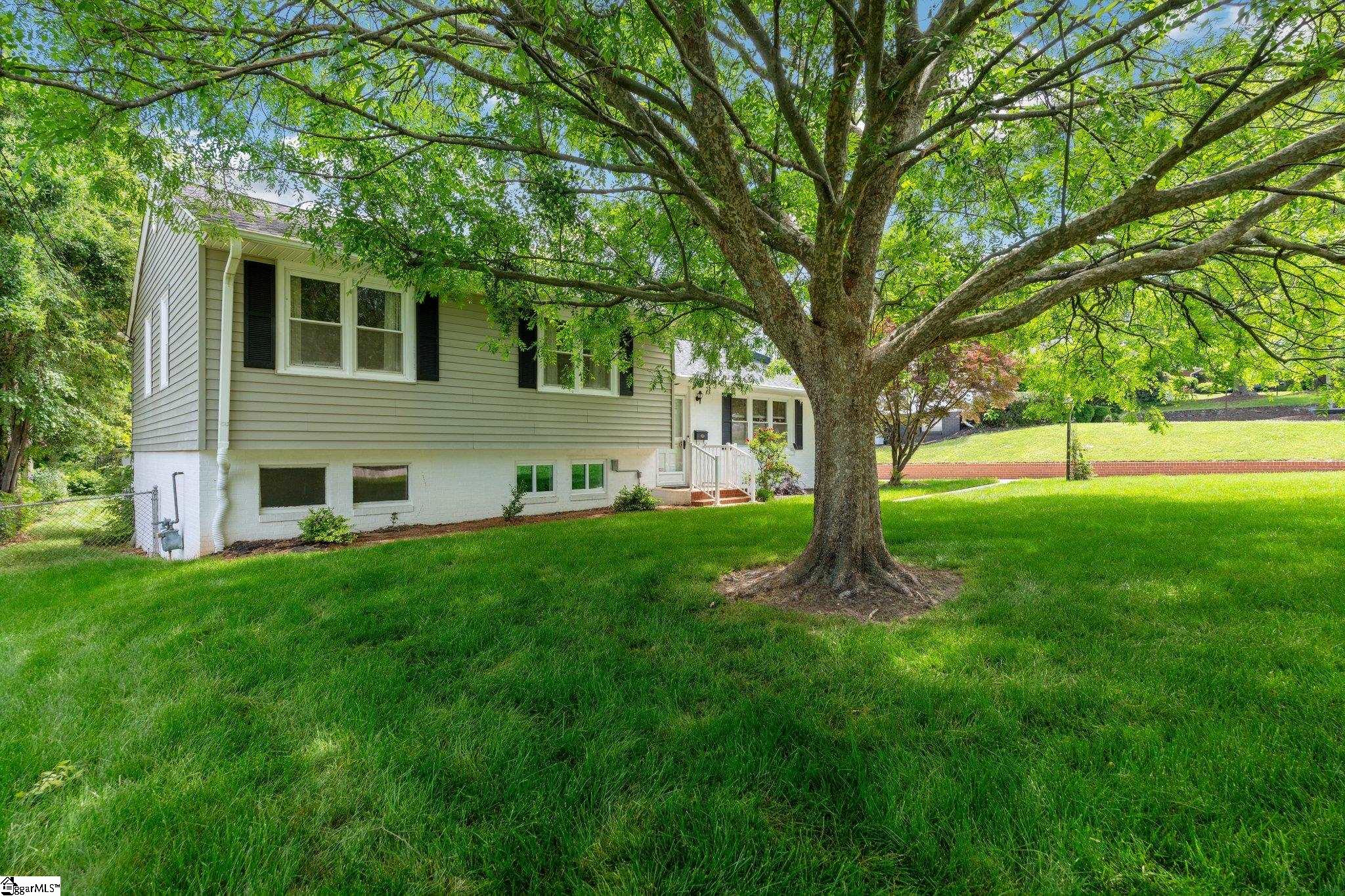 28 Lullwater Road