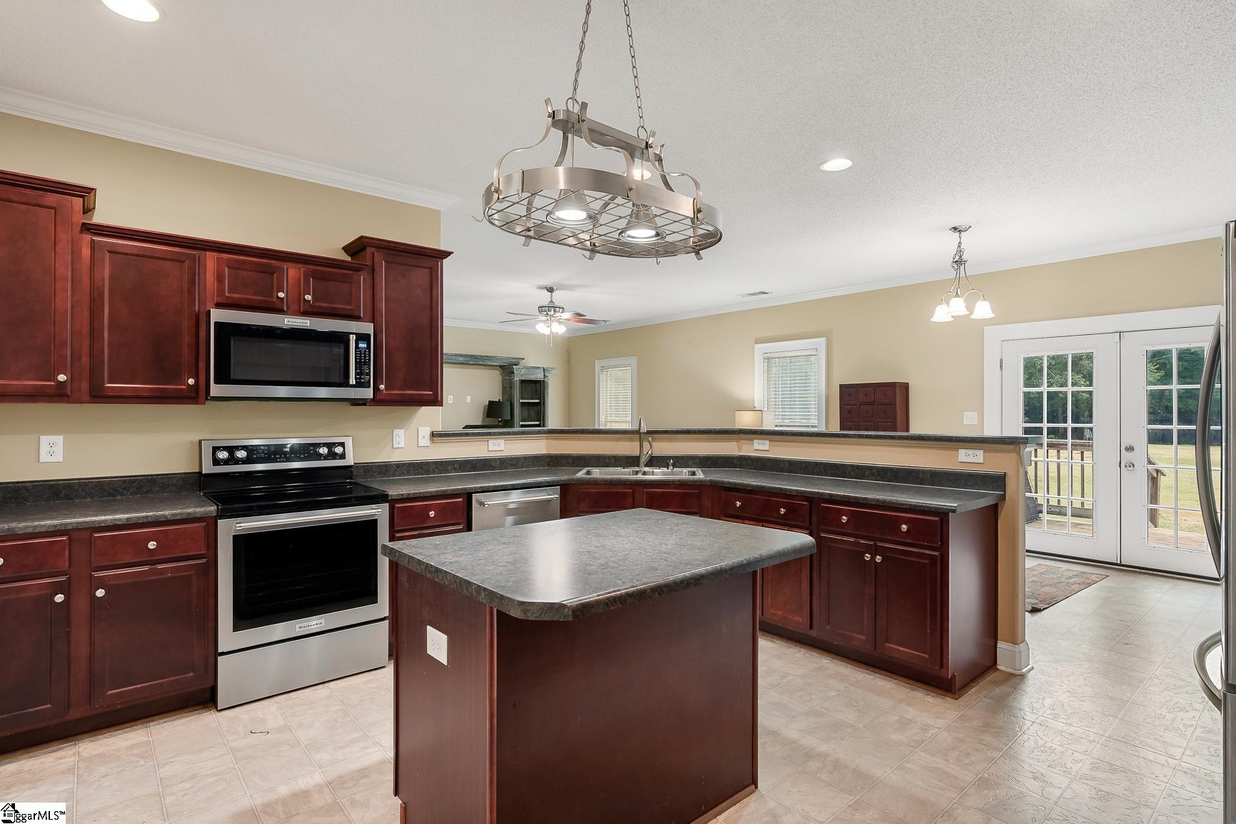 Anderson, South Carolina 29626, United States, 3 Bedrooms Bedrooms, ,3 BathroomsBathrooms,Residential,Active,204519