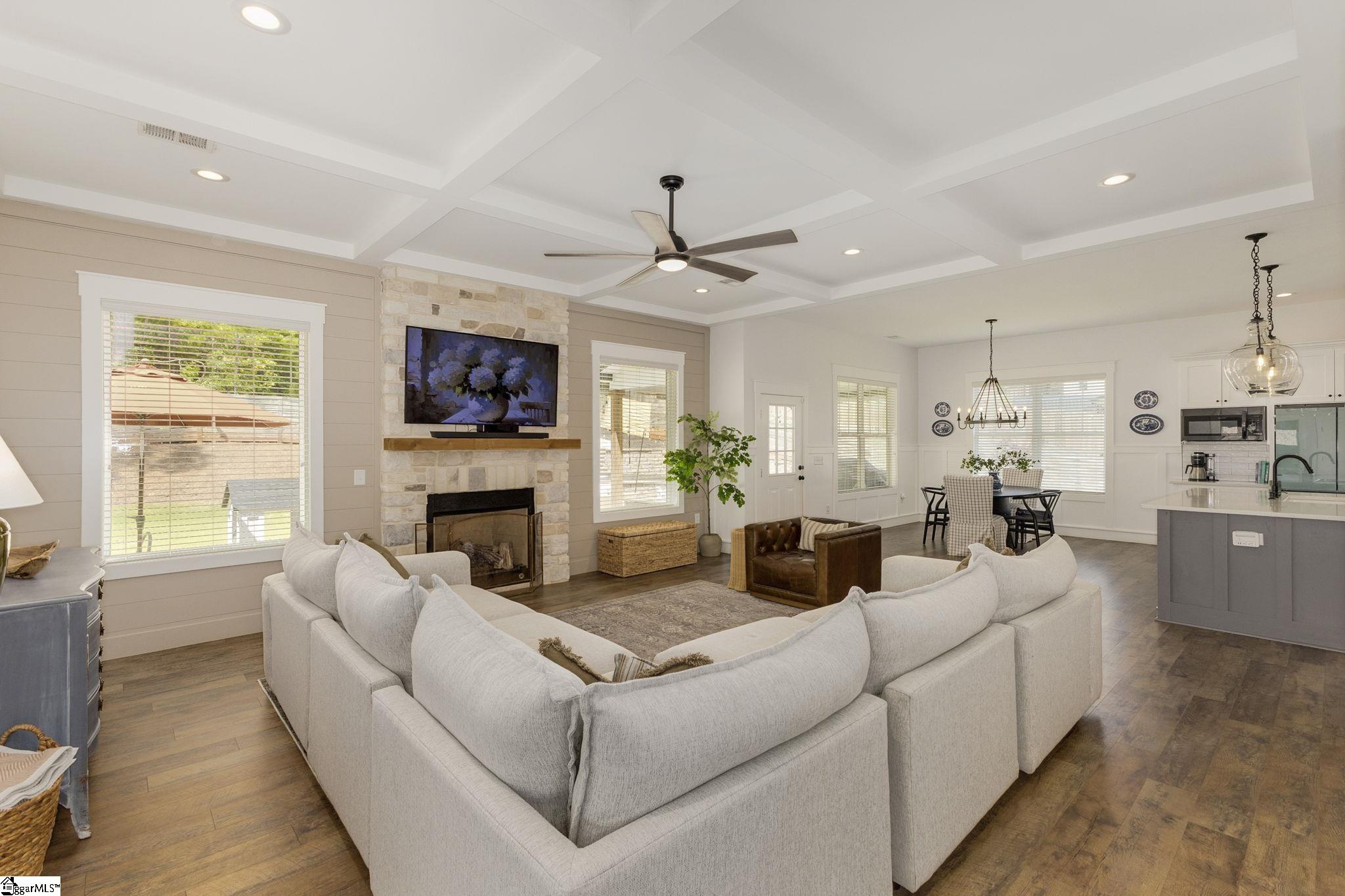 Anderson, South Carolina 29621, United States, 3 Bedrooms Bedrooms, ,2 BathroomsBathrooms,Residential,Contingent,124681