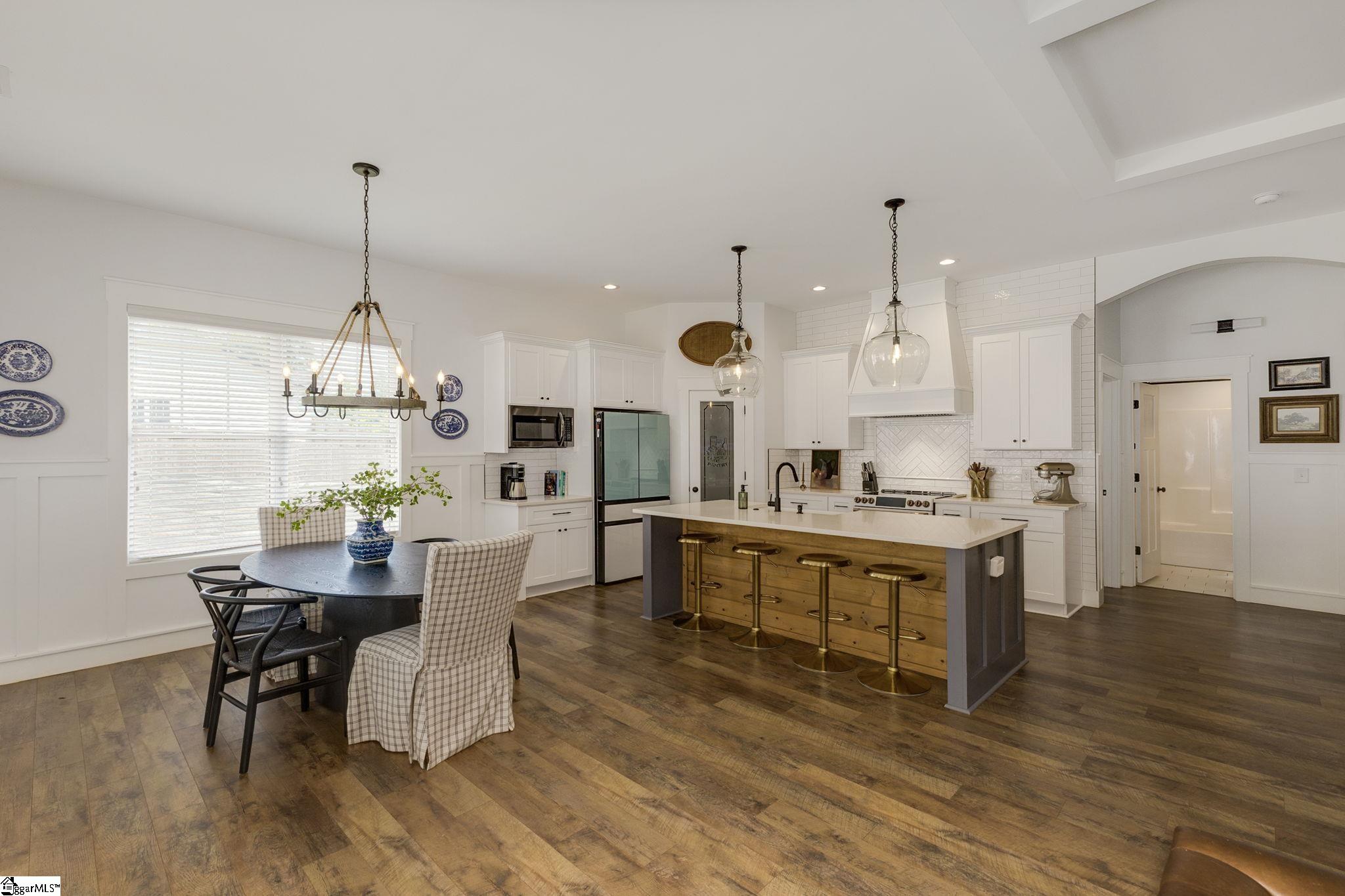 Anderson, South Carolina 29621, United States, 3 Bedrooms Bedrooms, ,2 BathroomsBathrooms,Residential,Contingent,124681