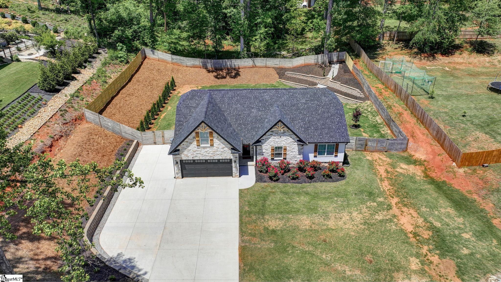 Anderson, South Carolina 29621, United States, 3 Bedrooms Bedrooms, ,2 BathroomsBathrooms,Residential,Contingent,124681