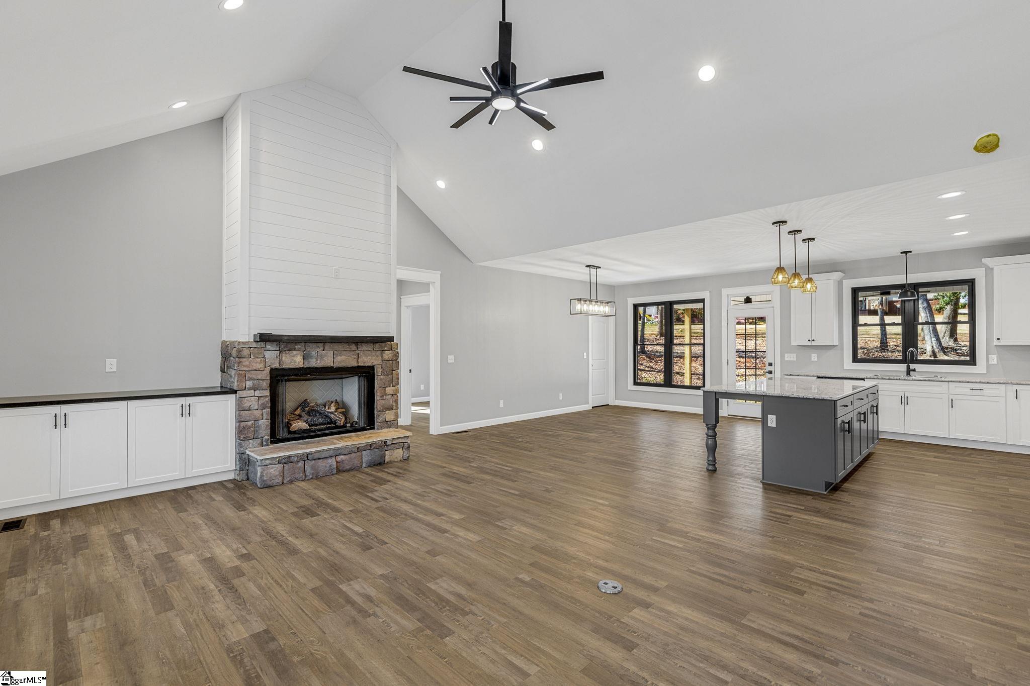 107 Bentwood Lane