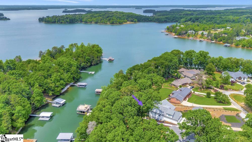 401 Broadwater Circle