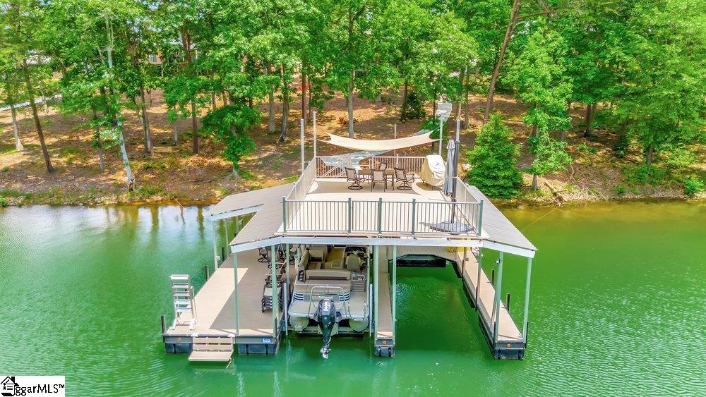 401 Broadwater Circle