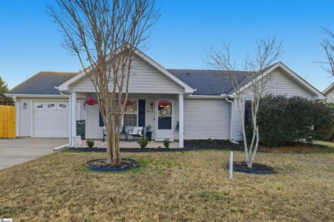 Photo of 804 Very Fine Drive, Fountain Inn, SC 29644 (MLS # 1578351)