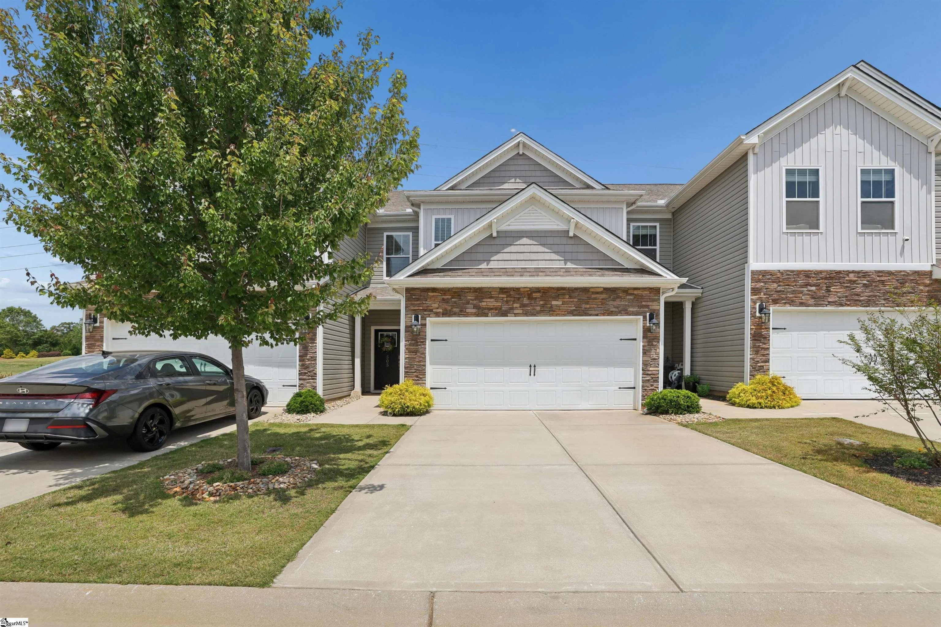 505 Yellow Fox Road