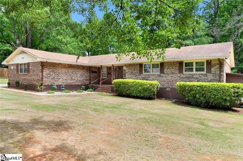 Photo of 105 Carswell Drive, Anderson, SC 29662 (MLS # 1592055)
