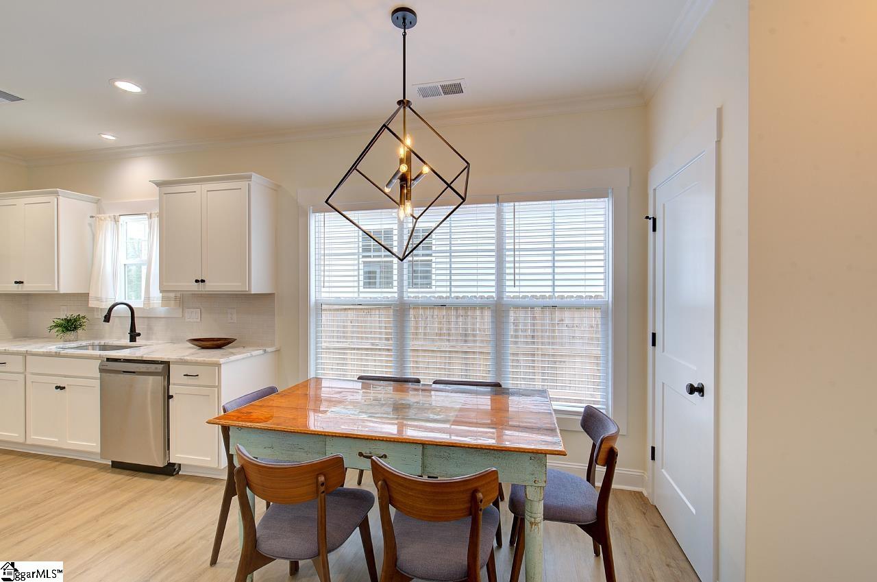 Greenville, South Carolina 29607, United States, 2 Bedrooms Bedrooms, ,1 BathroomBathrooms,Residential,Active,80686