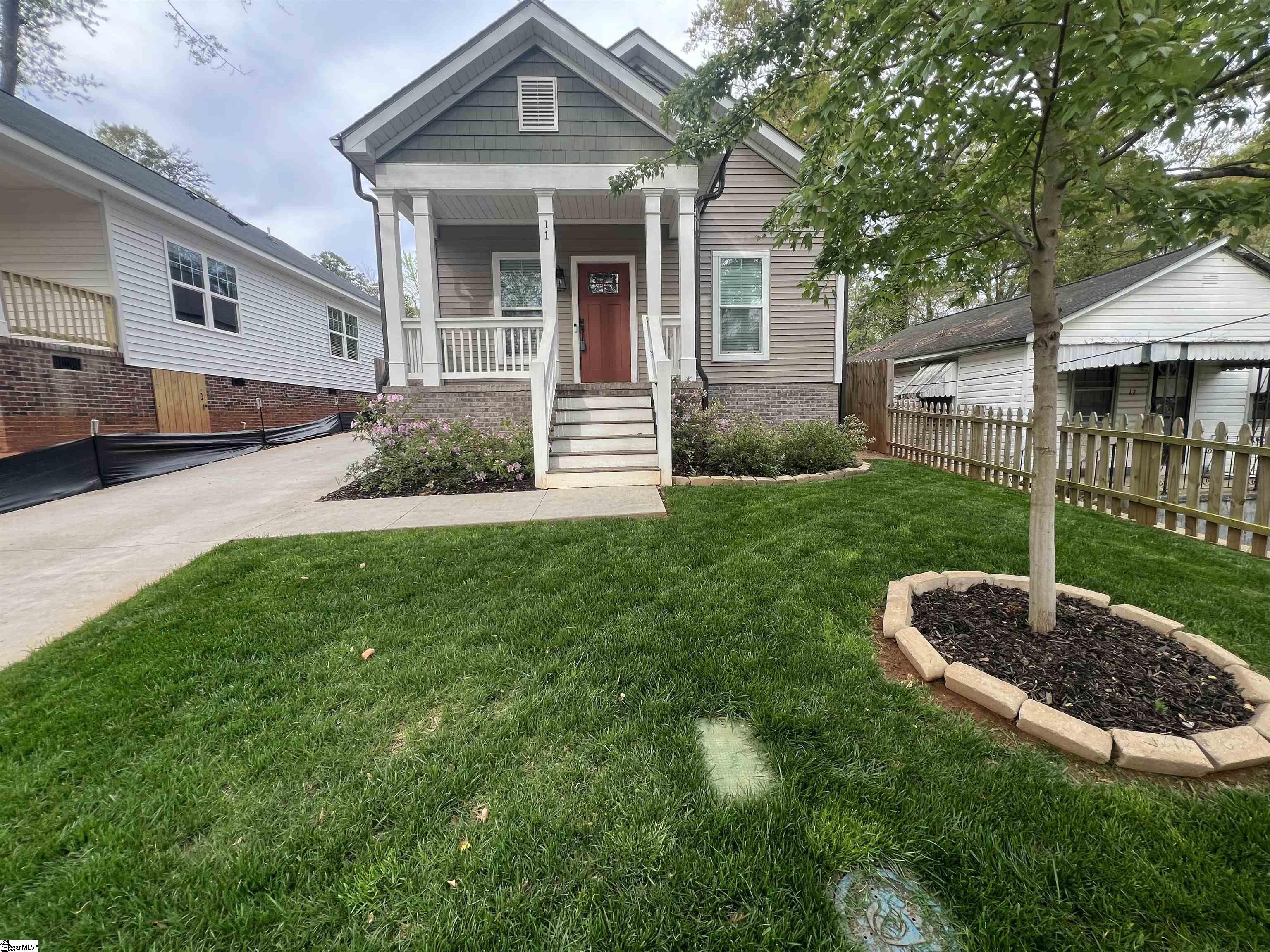 Greenville, South Carolina 29607, United States, 2 Bedrooms Bedrooms, ,1 BathroomBathrooms,Residential,Active,80686