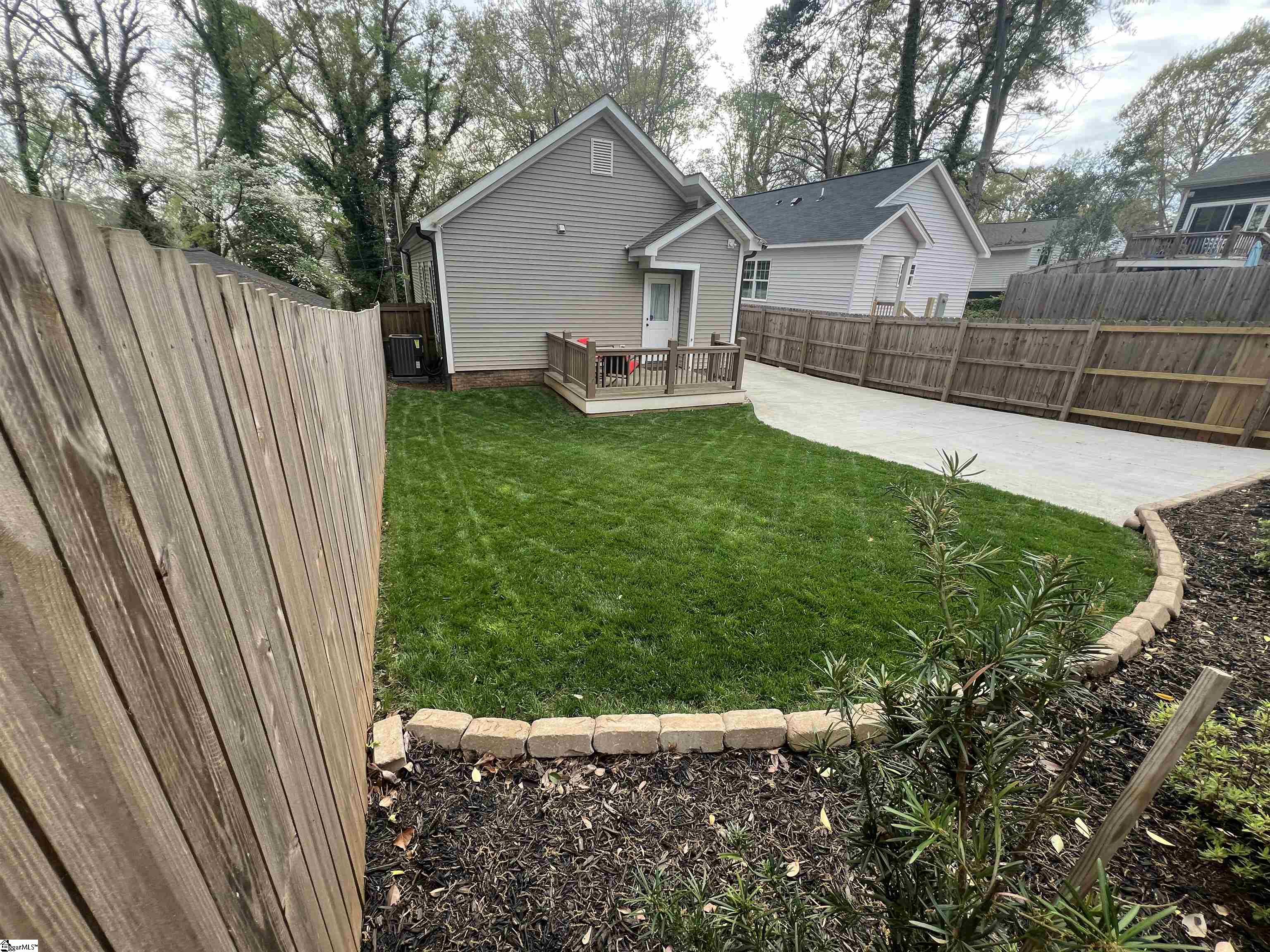 Greenville, South Carolina 29607, United States, 2 Bedrooms Bedrooms, ,1 BathroomBathrooms,Residential,Active,80686