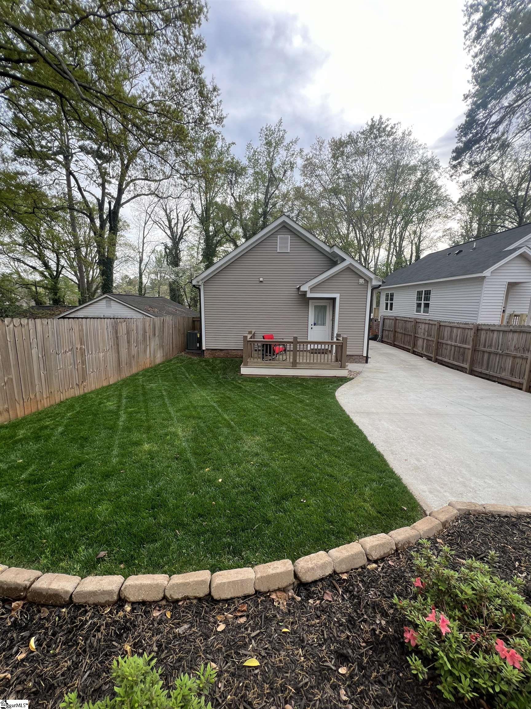 Greenville, South Carolina 29607, United States, 2 Bedrooms Bedrooms, ,1 BathroomBathrooms,Residential,Active,80686