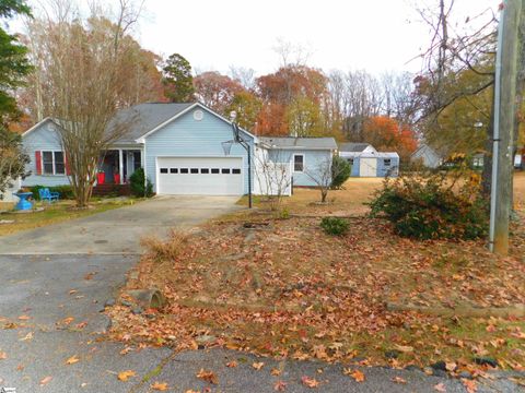 Photo of 116 Bell Drive, Simpsonville, SC 29681 (MLS # 1576548)