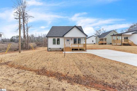 MLS: 1547083