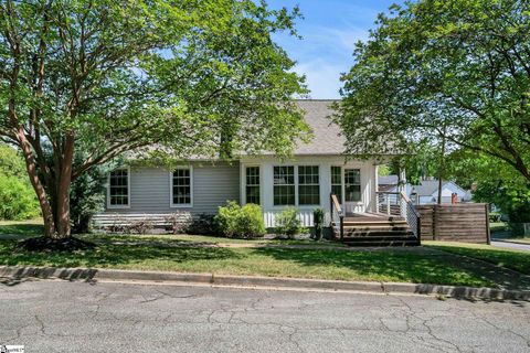 Photo of 15 Craven Street, Greenville, SC 29611 (MLS # 1589435)