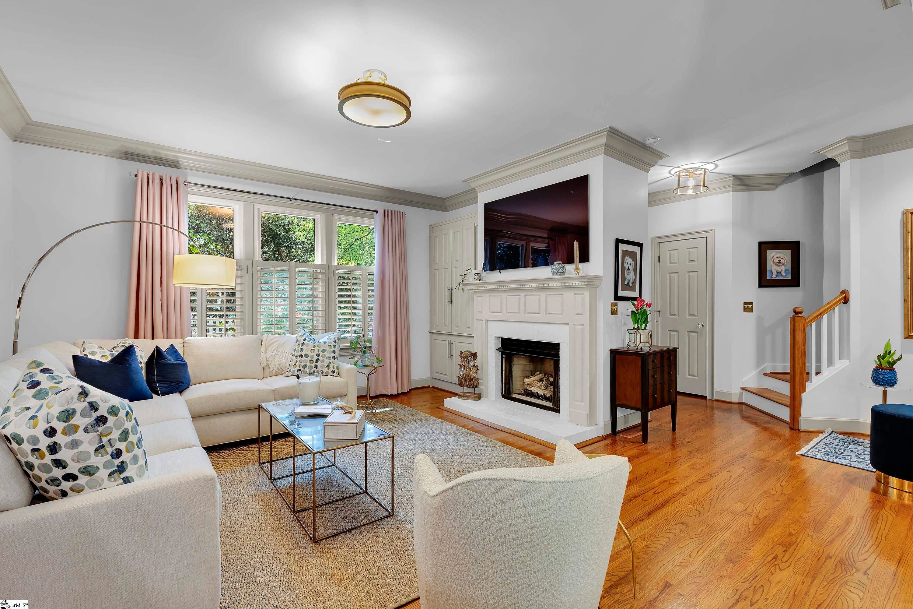 400 W Faris Road