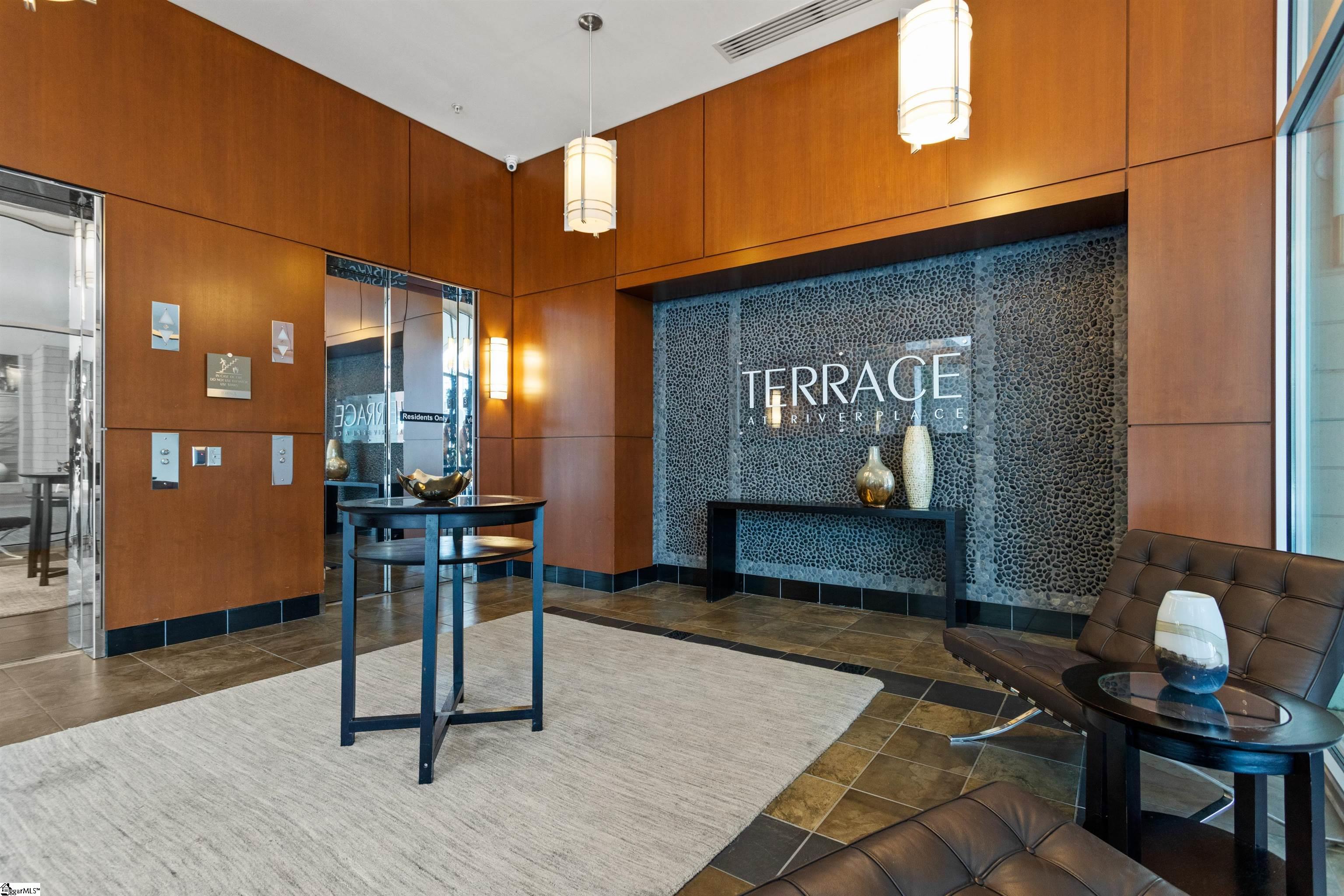 201 Riverplace Way Unit 607