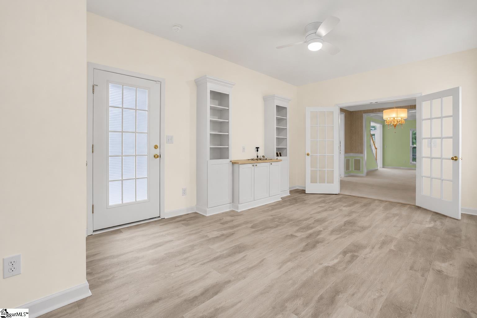 15 Meadow Rose Drive