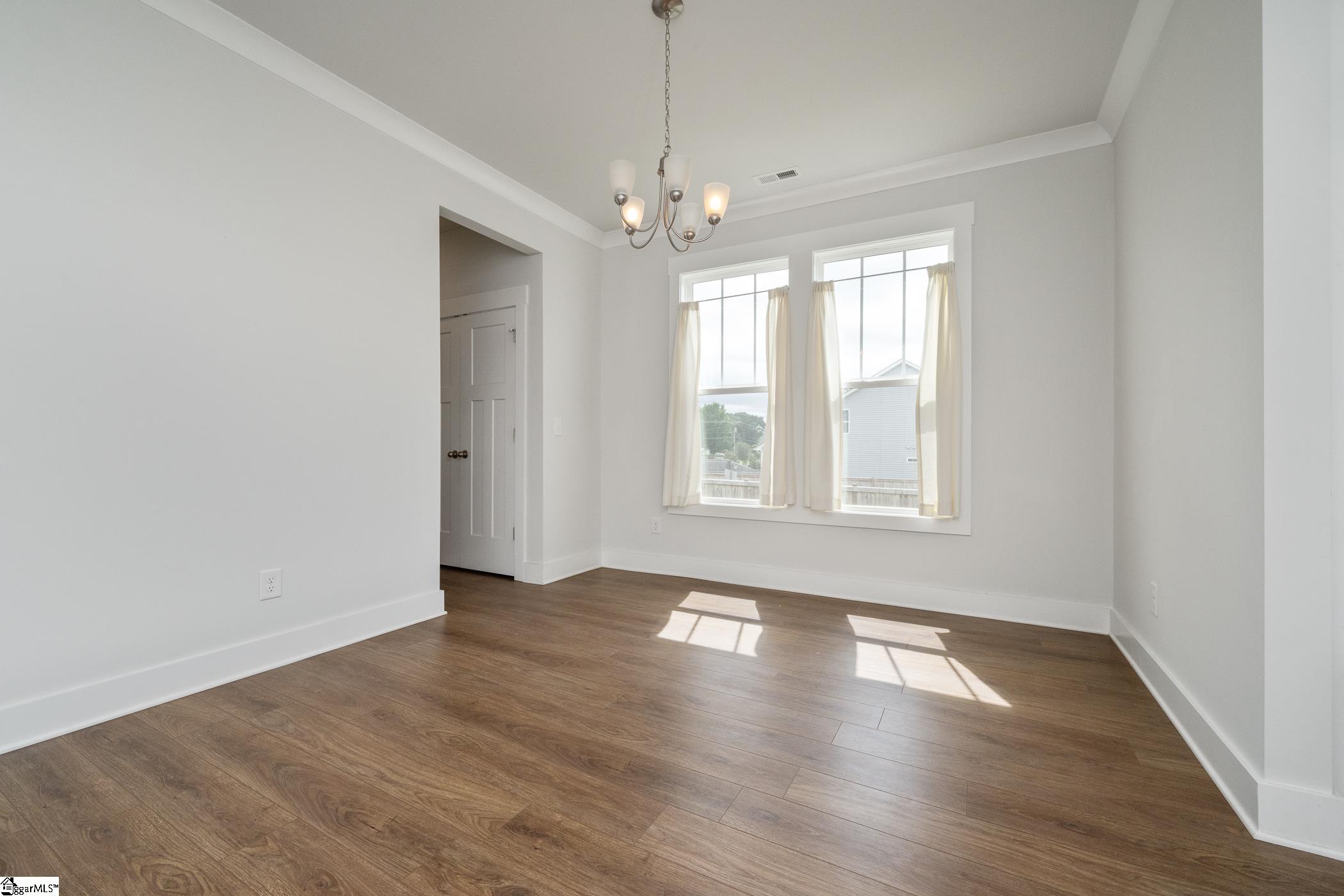 800 Redmill Lane
