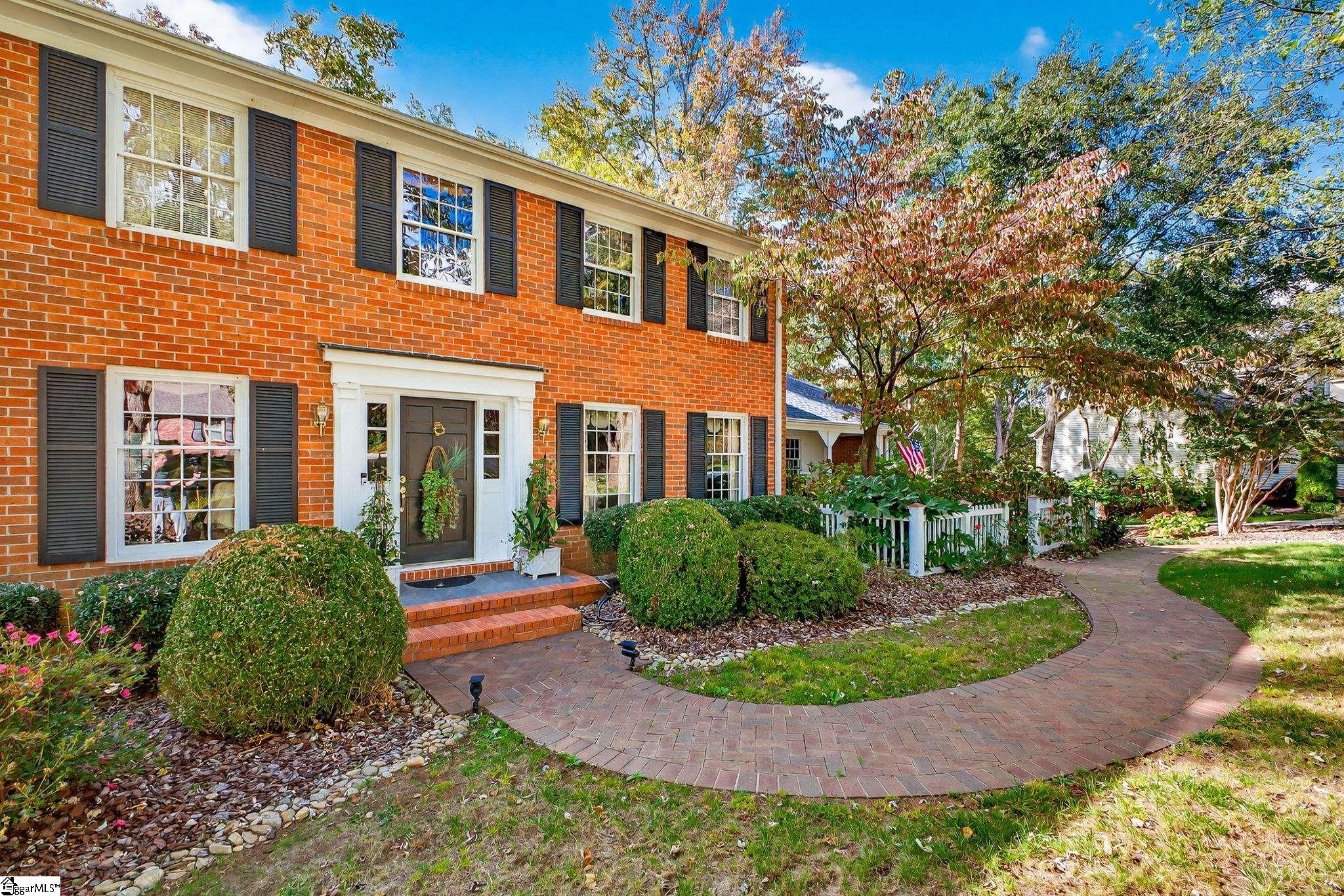 206 Honey Horn Drive