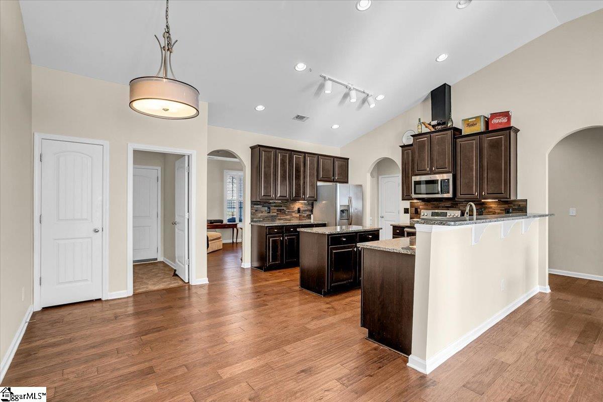 Simpsonville, South Carolina 29680, United States, 3 Bedrooms Bedrooms, ,2 BathroomsBathrooms,Residential,Active,81519