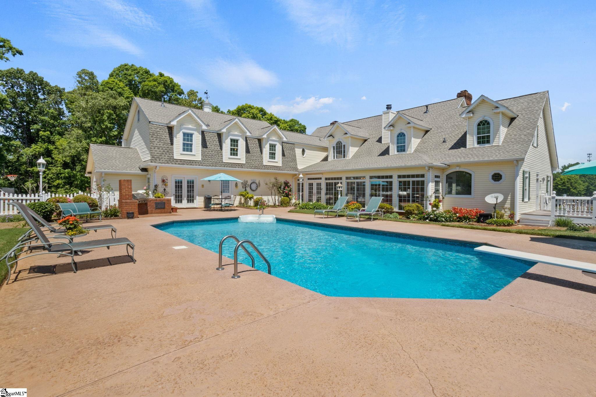 1000 Audley Court