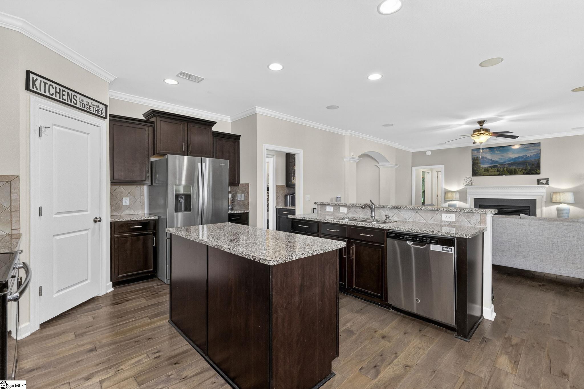 Simpsonville, South Carolina 29681, United States, 5 Bedrooms Bedrooms, ,3 BathroomsBathrooms,Residential,Active,154062