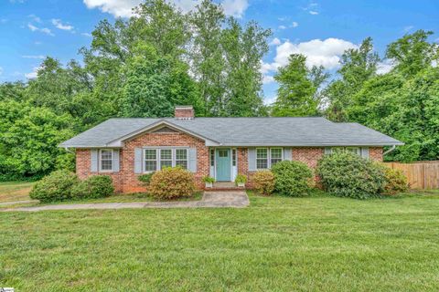 Photo of 720 Parkins Mill Road, Greenville, SC 29607 (MLS # 1590531)