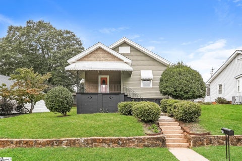 Photo of 15 Crescent Street, Lyman, SC 29365 (MLS # 1606136)