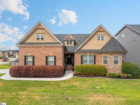 Photo of 156 Fort Drive, Simpsonville, SC 29681 (MLS # 1587691)