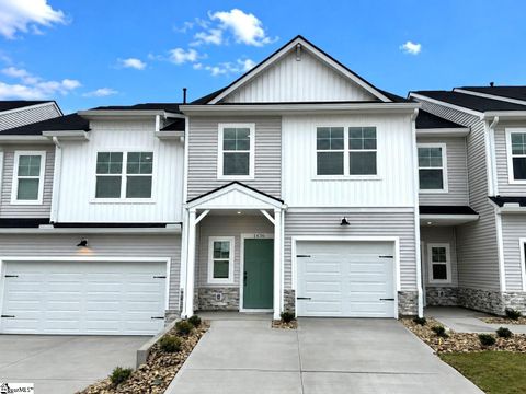 Photo of 1436 Johnstone Drive, Reidville, SC 29375 (MLS # 1592063)