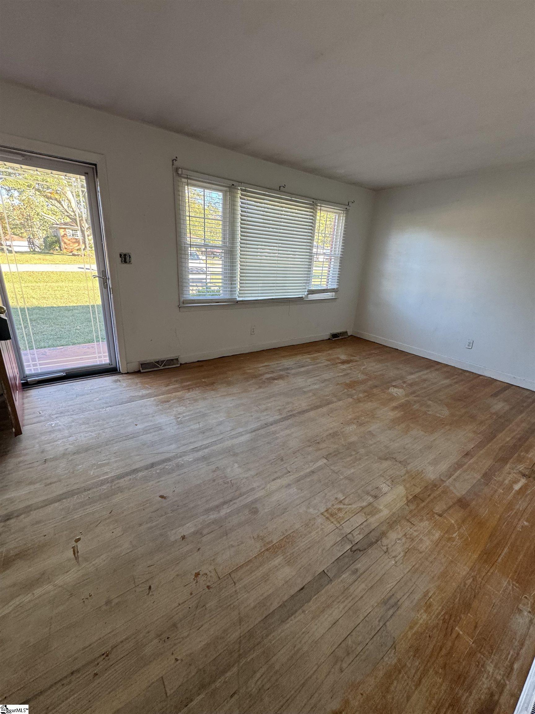 Greenville, South Carolina 29617, United States, 3 Bedrooms Bedrooms, ,2 BathroomsBathrooms,Residential,Active,228817