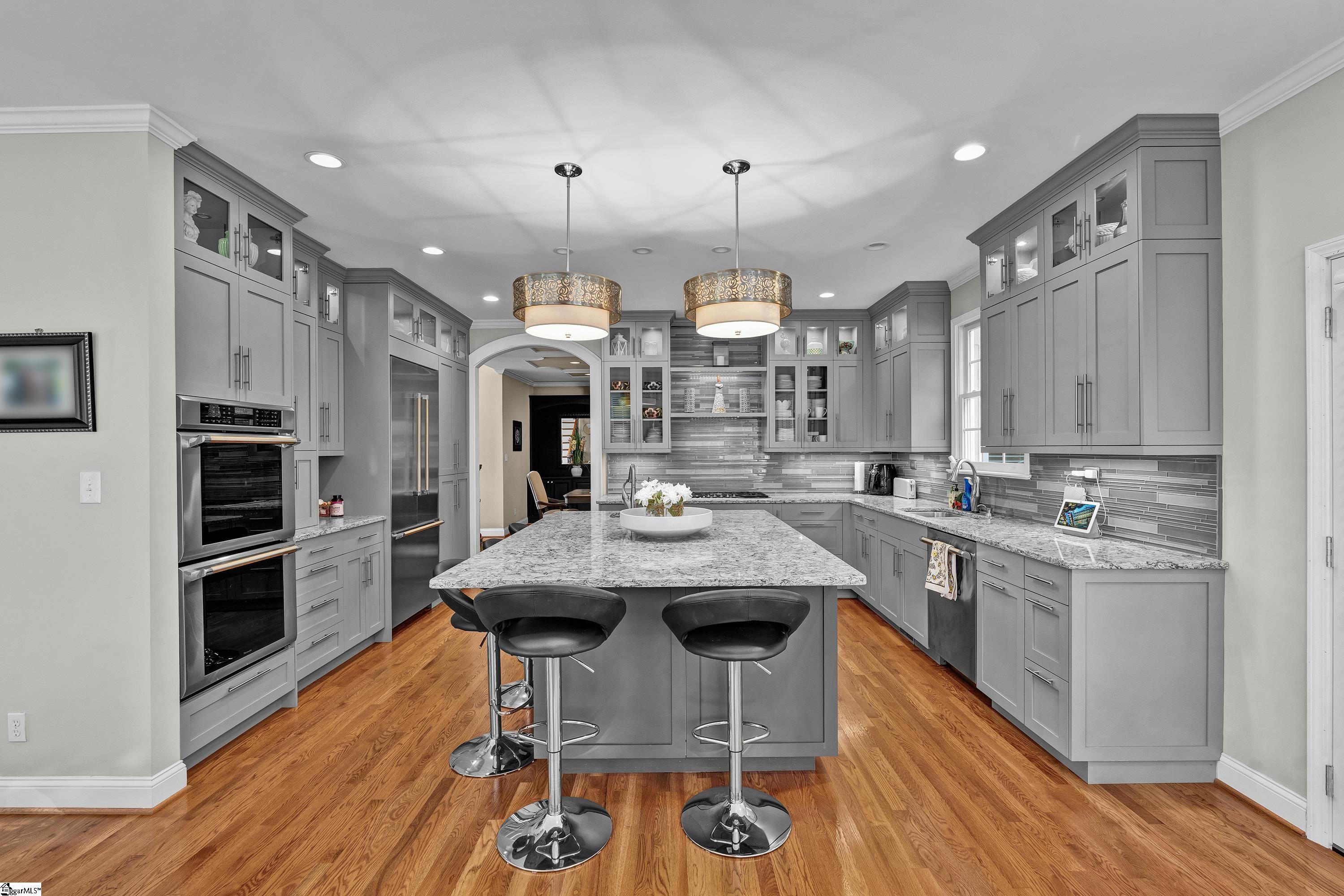 890 Acorn Ridge Place